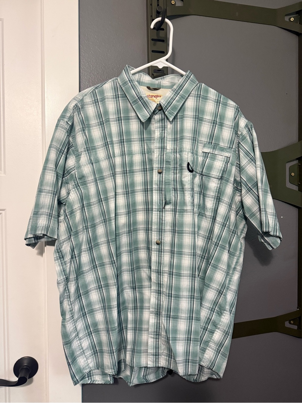 Wrangler Light Green Plaid Short Sleeve Button-Down Shirt